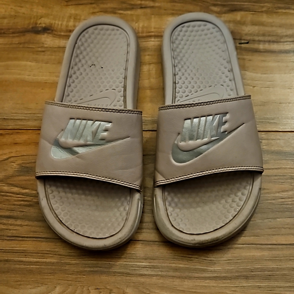 Nike slides